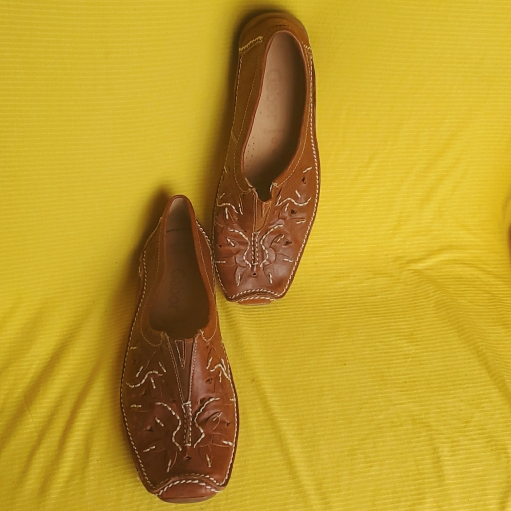 GABOR LEATHER FLATS/LOAFERS, SIZE 5, GENUINE LEATHER, Brown